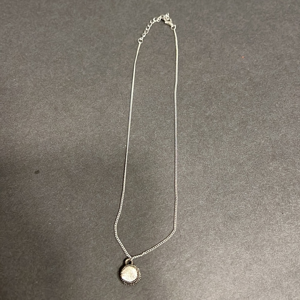Necklace - Picture 2 of 3